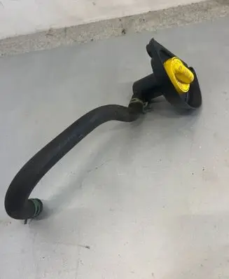 Renault Master III Oil fill pipe 152596817R