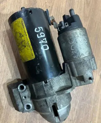 BMW 5 E60 E61 Starter motor 7801203 0001115069