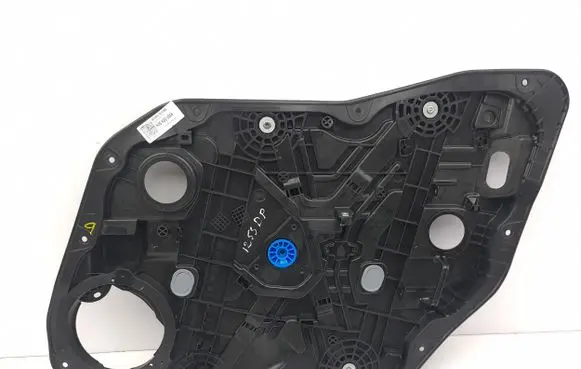 KIA Niro Front window lifting mechanism without motor