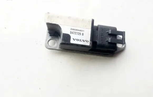Volvo S70 V70 V70 XC Airbag deployment crash/impact sensor 9472729b a983094821
