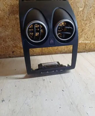 Dash center air vent grill