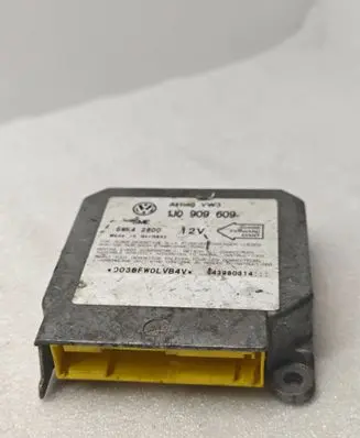 Volkswagen Golf IV Airbag control unit/module 1J0909609 43980314 439803147