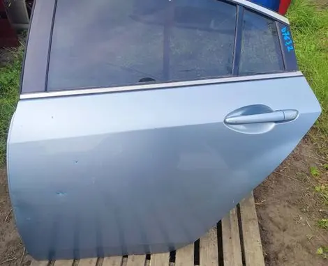 Mazda 6 Rear door