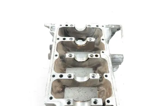 Mazda 3 I Rear differential mounting bracket 