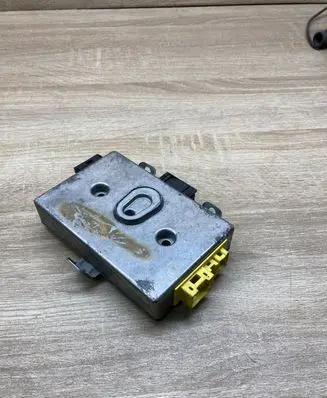 BMW 5 E60 E61 Door control unit/module 6937701 75789012