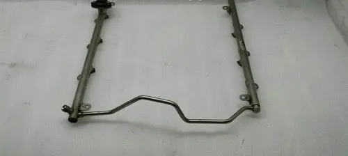 Mercedes-Benz ML W164 Fuel injector supply line/pipe A1560701695