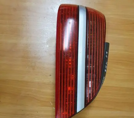 Peugeot 406 Rear/tail lights 9630365077