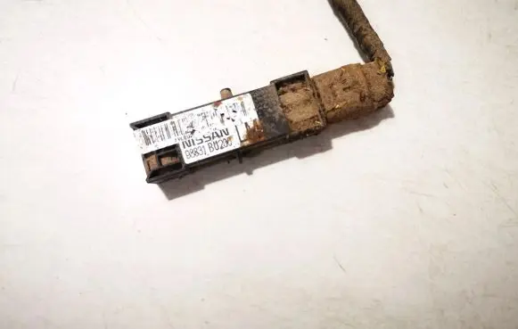 Nissan Almera Tino Airbag deployment crash/impact sensor 98831bu200