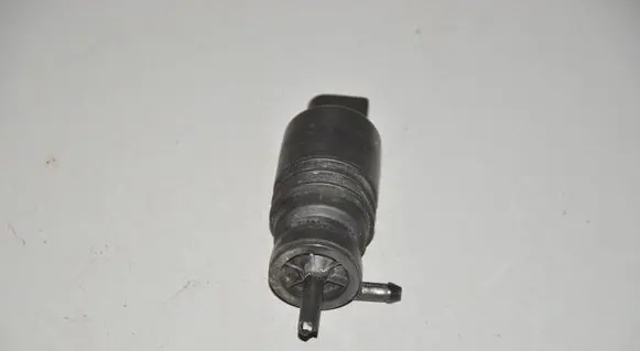 BMW X5 E53 Windscreen/windshield washer pump