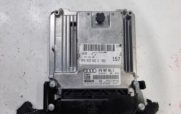 Audi A6 S6 C6 4F Engine control unit/module 4F0907401C 4F0910401S