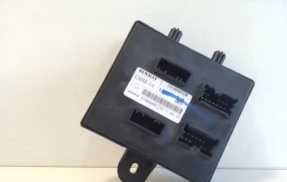 Renault Trafic III (X82) Other control units/modules 231A08052R