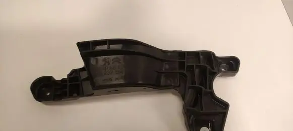 Rear door exterior handle/bracket