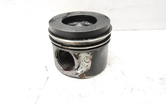 BMW X5 E70 Piston 84L91