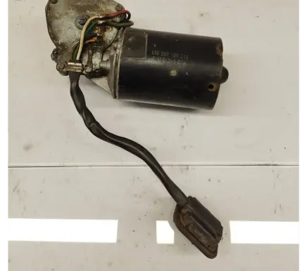 Mercedes-Benz 200 300 W123 Wiper motor 1238200242 1238200842 0390341076