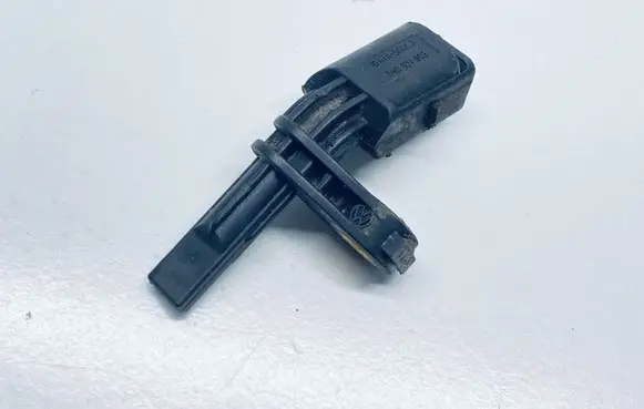 Volkswagen PASSAT B6 ABS brake wheel speed sensor 7H0927803