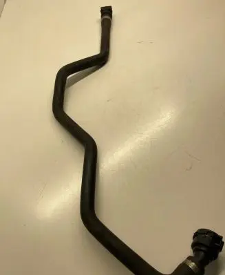 BMW 5 F10 F11 Engine coolant pipe/hose 1267821 7809819