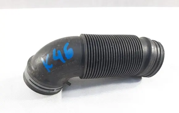 Audi A3 S3 8P Air intake hose/pipe 1K0129684B