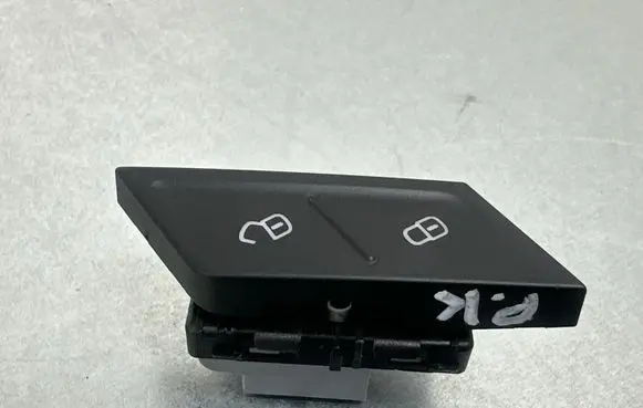 Volkswagen PASSAT B8 Central locking switch button 3C0962125A