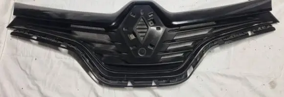Renault Captur Front bumper upper radiator grill 623102335R