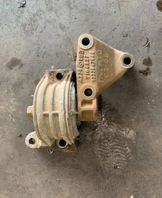 Fiat Ducato Engine mount bracket T164827 1333047080
