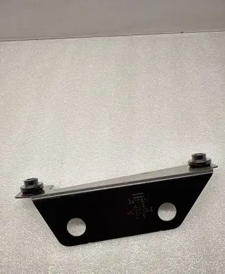 Audi A8 S8 D4 4H Fender mounting bracket 4H0810864B
