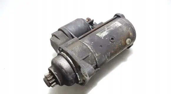 Volkswagen Golf IV Starter motor D7RS30
