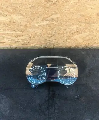 Mercedes-Benz B W246 W242 Speedometer (instrument cluster) A2469006911