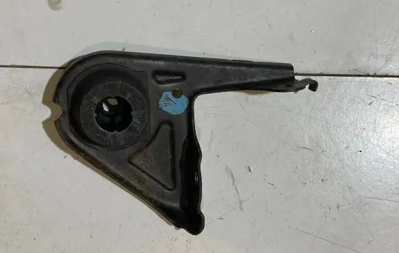 Ford Mustang VI Muffler mount bracket/holder JR335A261BA