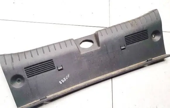 Other trunk/boot trim element