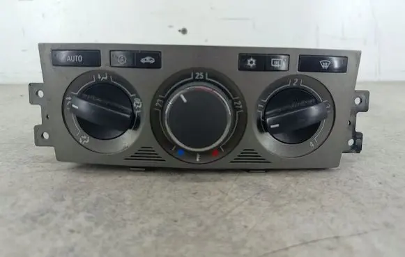 Opel Antara Climate control/heater control trim 96827394KDACDELPHI
