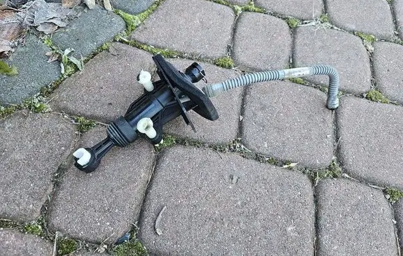 Opel Insignia B Clutch slave cylinder 55498435