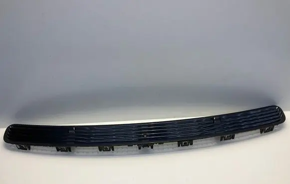 Mercedes-Benz CLS C219 Bonnet/hood grill 2118800005 A2118800005