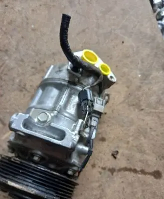 Renault Clio V Air conditioning (A/C) compressor (pump) 926006UB0A 054363014B5