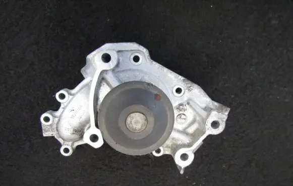 Lexus RX 300 Water pump