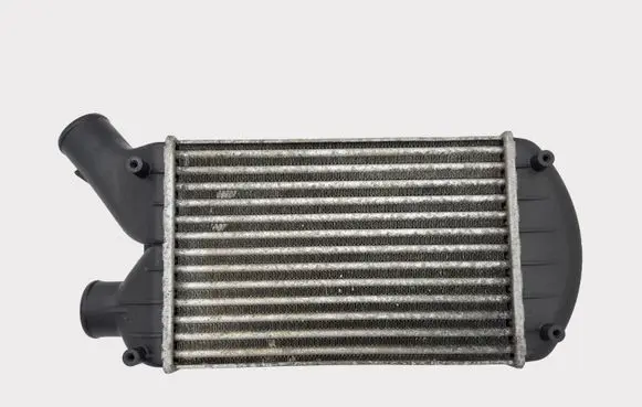 Alfa Romeo GTV Intercooler radiator 60562992 1192863