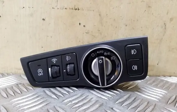 Hyundai i40 Light switch 933003Z970