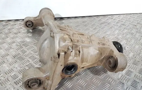 Nissan Navara D23 Front differential 385004JR3A 38100EA38B