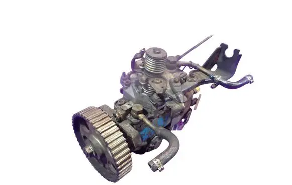 Volkswagen Golf III Fuel injection high pressure pump 