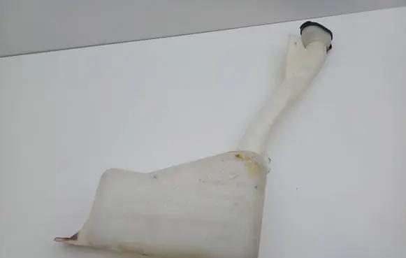 Renault Laguna I Windshield washer fluid reservoir/tank 7701669829 7701672449