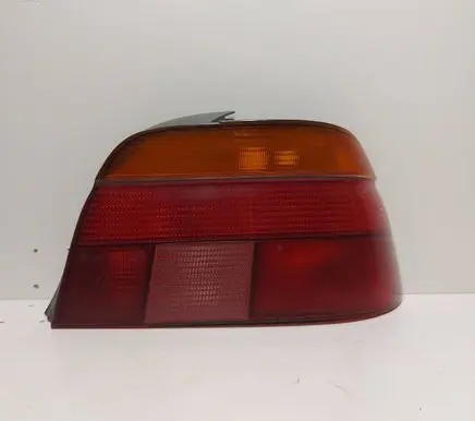 BMW 5 E39 Rear/tail lights 8358032 146030