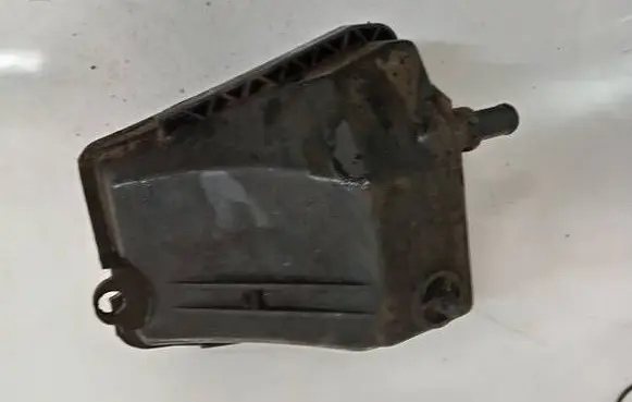 Coolant expansion tank/reservoir