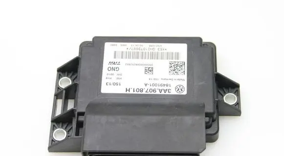 Volkswagen PASSAT B7 Hand brake control module 3AA907801H