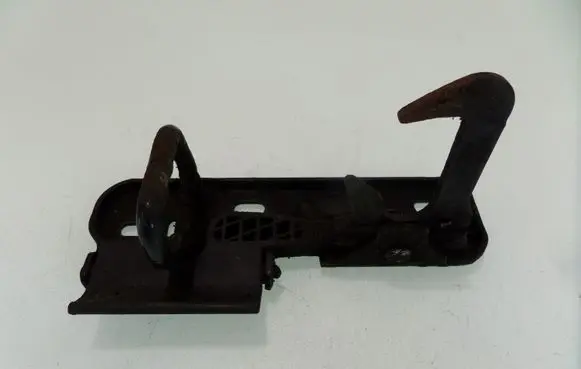 Volkswagen Golf V Engine bonnet/hood lock/latch loop/hook 1K08232480