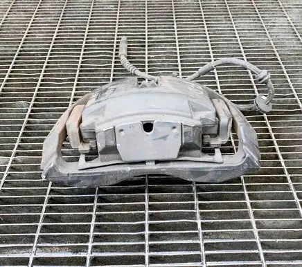 BMW 6 F12 F13 Front brake caliper