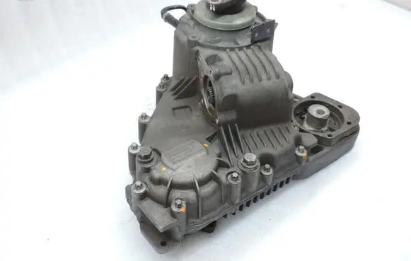 BMW X3 E83 Gearbox transfer box case 7526278 27107526278
