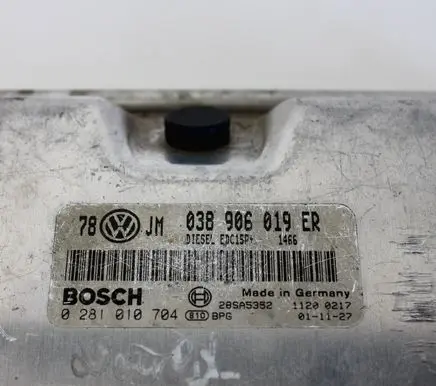 Volkswagen PASSAT B5 Engine control unit/module 038906019ER