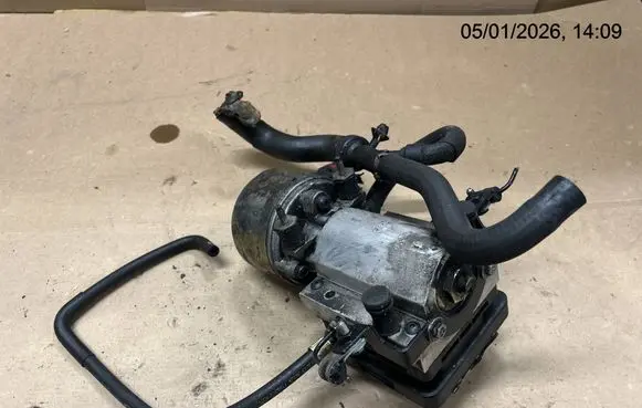 Citroen C5 Air suspension compressor 