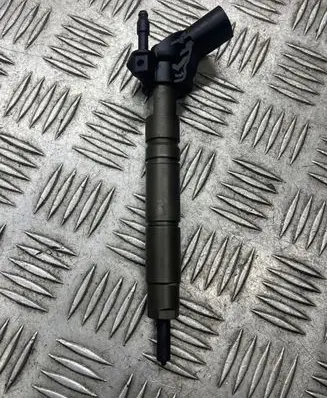 Chrysler 300 - 300C Fuel injector A6420700587 0445115 061010