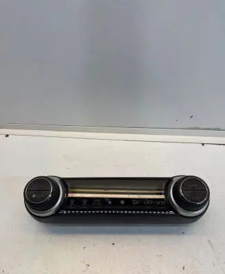 Toyota RAV 4 (XA50) Climate control unit 75K607