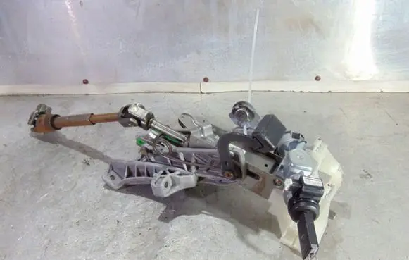 Mazda 5 Steering wheel axle set 